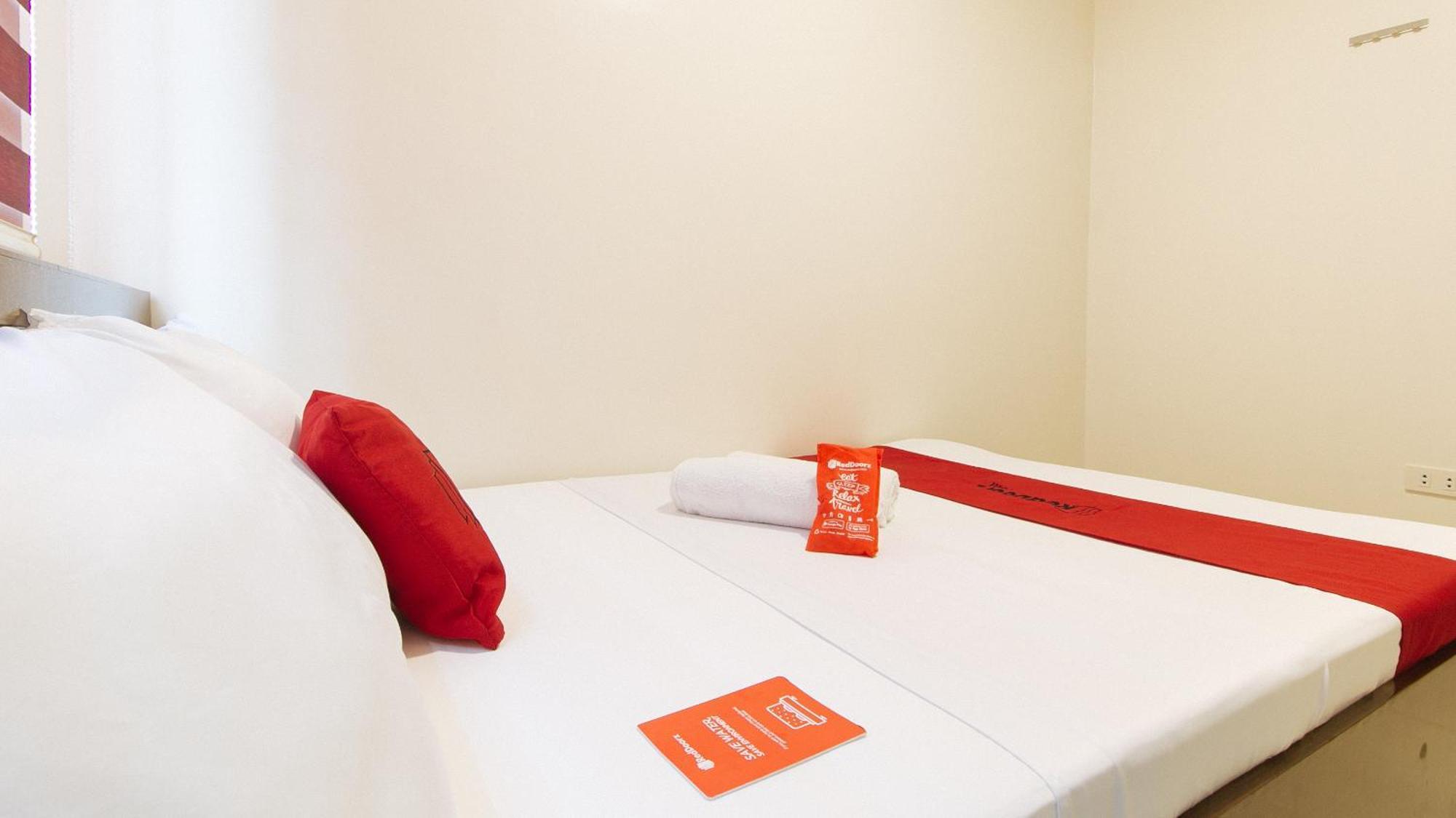 Reddoorz Near Fernwoods Garden Quezon City Exterior foto